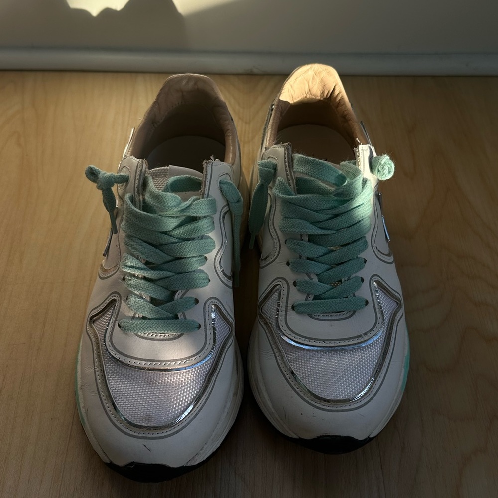 Golden Goose
Running Sole sneakers